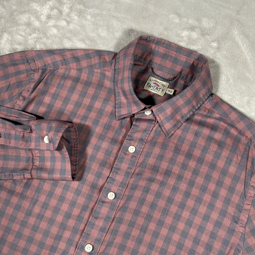 Faherty The Movement Shirt Mens Medium Pink Blue Gingham Plaid Button Down Long - Picture 1 of 16